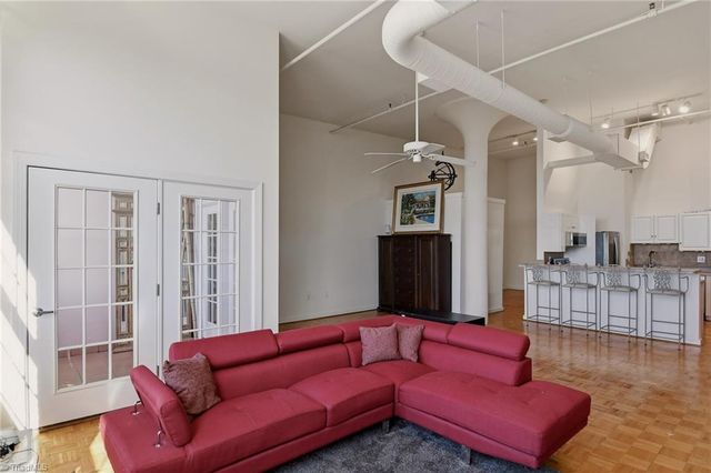 101 N Chestnut Street 4, Winston-salem, NC 27127