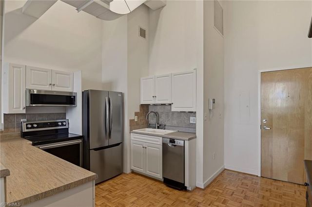 101 N Chestnut Street 4, Winston-salem, NC 27127