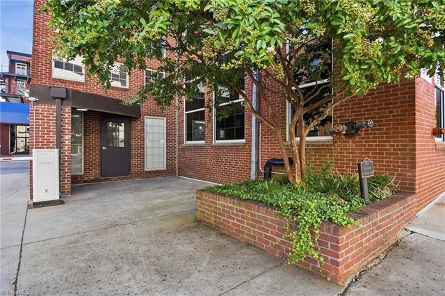 101 N Chestnut Street 4, Winston-salem, NC 27127