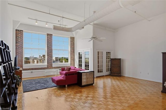 101 N Chestnut Street 4, Winston-salem, NC 27127