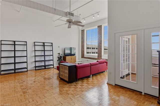 101 N Chestnut Street 4, Winston-salem, NC 27127