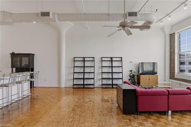 101 N Chestnut Street 4, Winston-salem, NC 27127