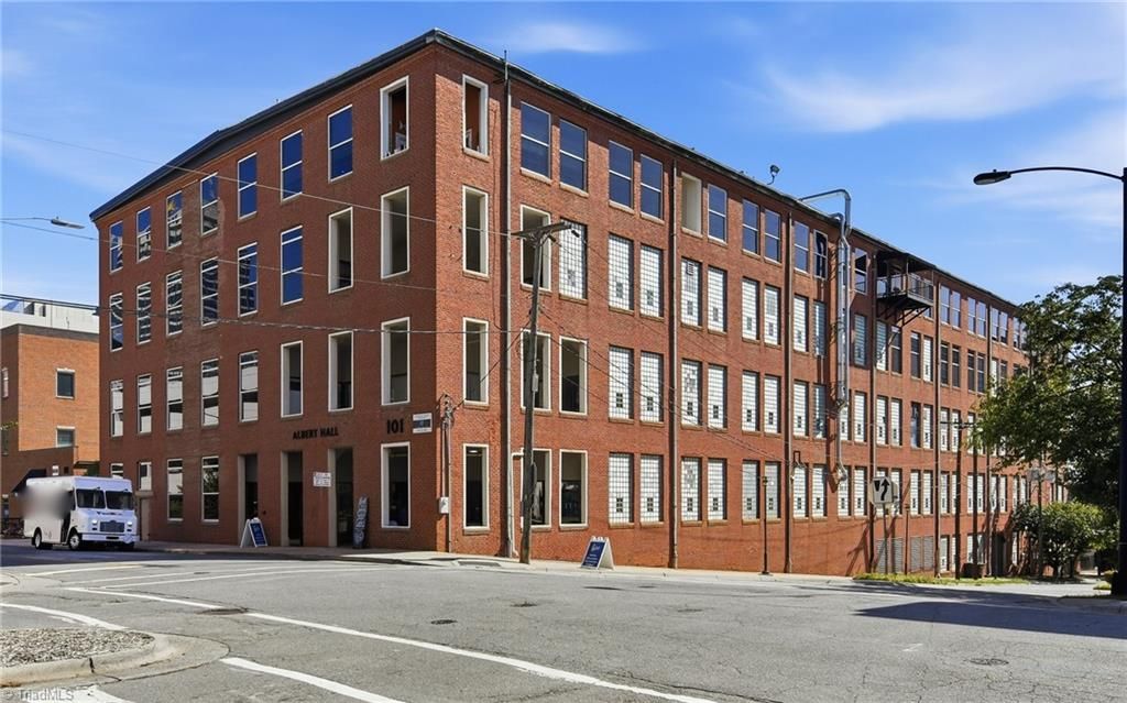 101 N Chestnut Street 4, Winston-salem, NC 27127