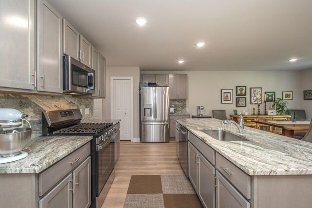 122 Parsons Lane, Saline, MI 48176