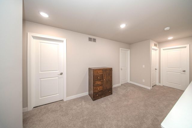 122 Parsons Lane, Saline, MI 48176