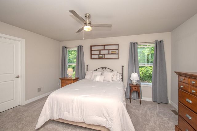 122 Parsons Lane, Saline, MI 48176