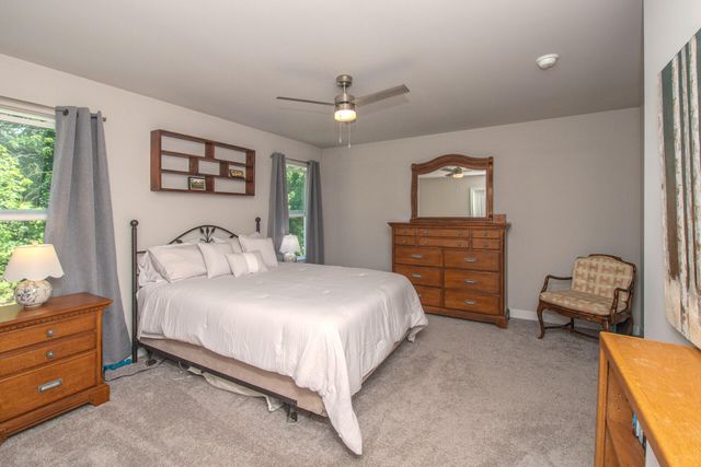 122 Parsons Lane, Saline, MI 48176