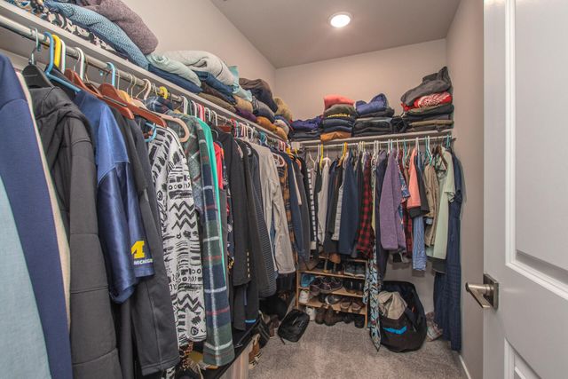122 Parsons Lane, Saline, MI 48176