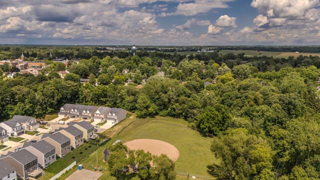 122 Parsons Lane, Saline, MI 48176