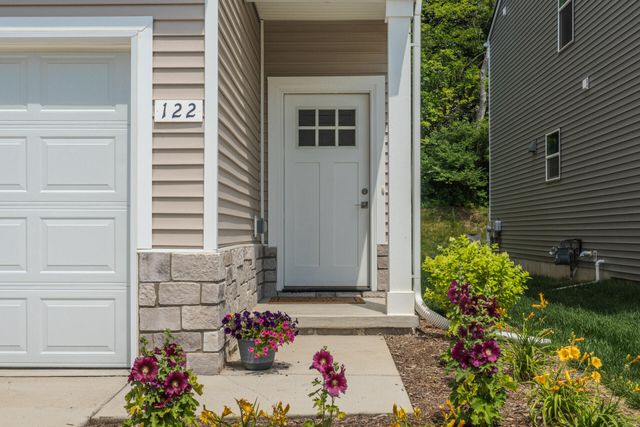 122 Parsons Lane, Saline, MI 48176