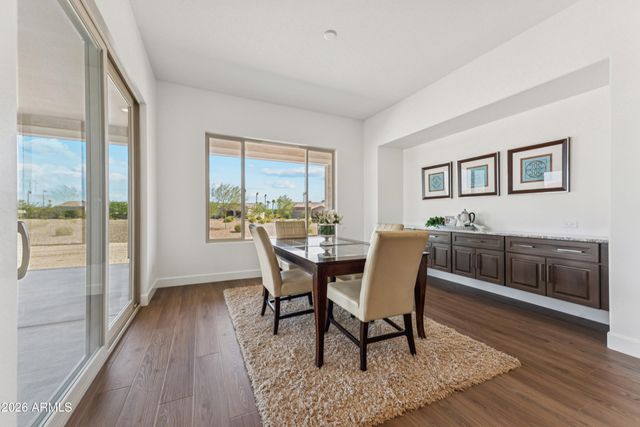 16777 W SHEILA Lane, Goodyear, AZ 85395