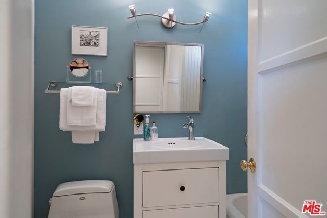 3256 Butler Avenue, Los Angeles, CA 90066