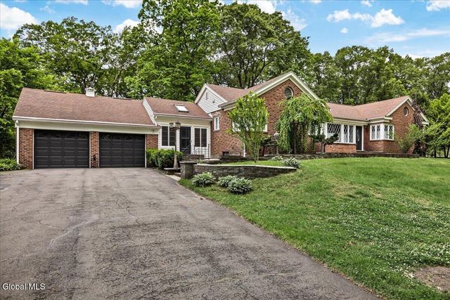 222 Van Rensselaer Boulevard, Menands, NY 12204