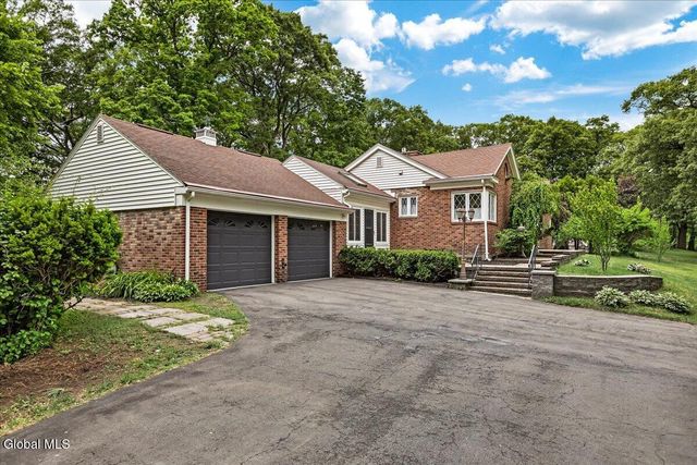 222 Van Rensselaer Boulevard, Menands, NY 12204