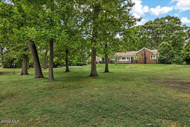 222 Van Rensselaer Boulevard, Menands, NY 12204
