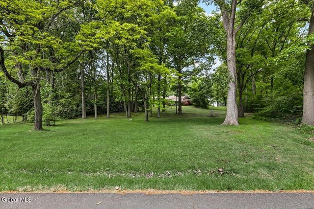 222 Van Rensselaer Boulevard, Menands, NY 12204