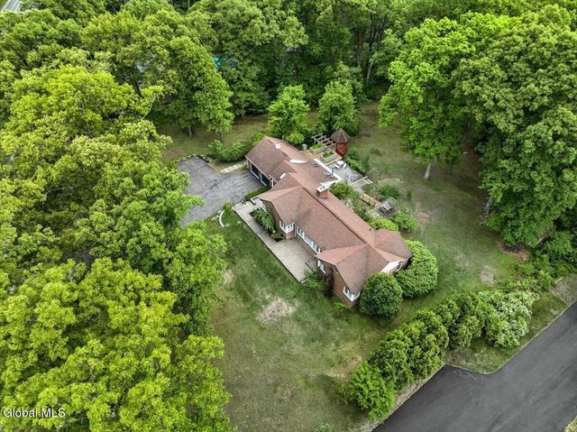 222 Van Rensselaer Boulevard, Menands, NY 12204