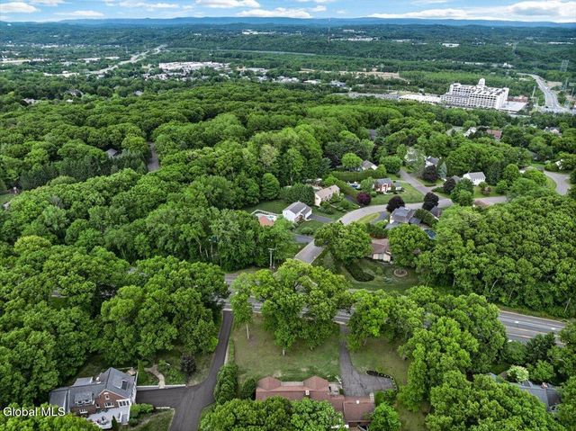 222 Van Rensselaer Boulevard, Menands, NY 12204