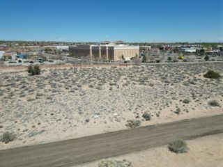 1833 11th Avenue SE, Rio Rancho, NM 87124