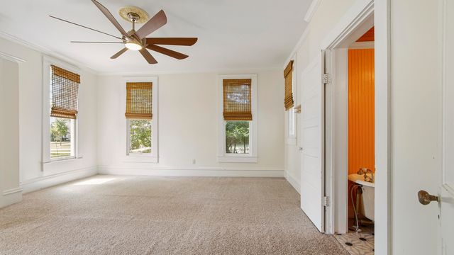 87 Bay Avenue, Defuniak Springs, FL 32435