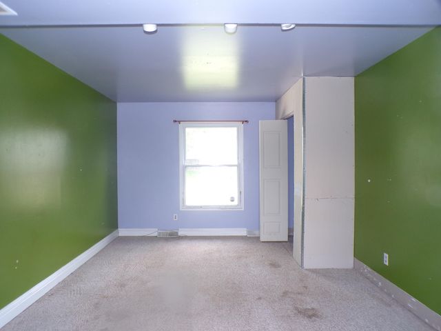 378 Briarwood Drive, Valparaiso, IN 46385