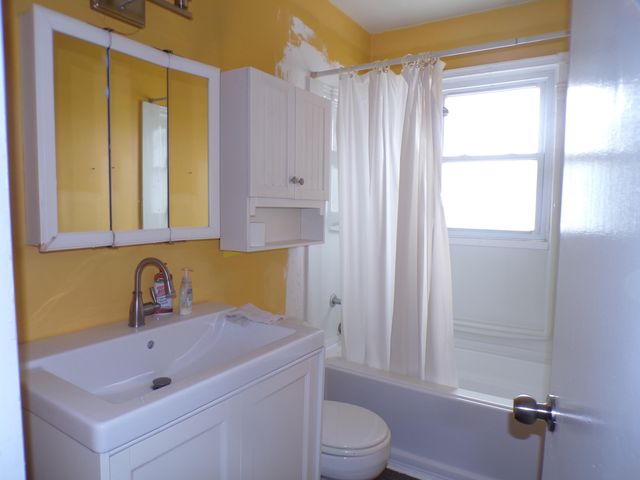 378 Briarwood Drive, Valparaiso, IN 46385