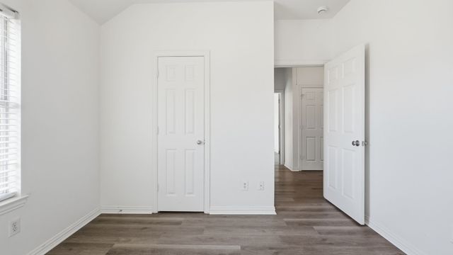 408 Channel View Court, Desoto, TX 75115