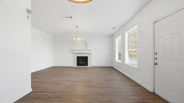 408 Channel View Court, Desoto, TX 75115