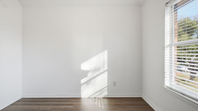 408 Channel View Court, Desoto, TX 75115