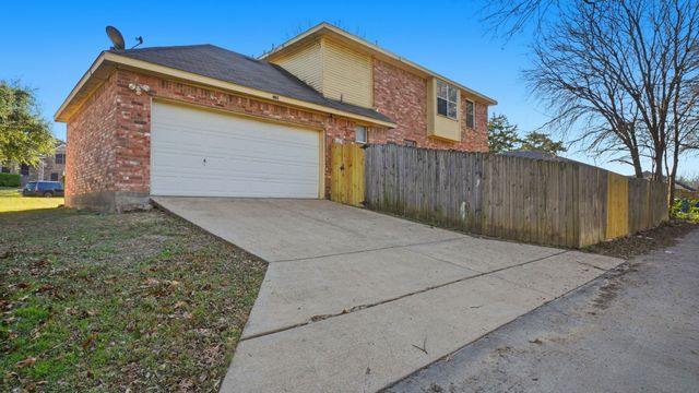 408 Channel View Court, Desoto, TX 75115