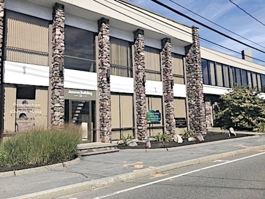 1 Mountain Rd, Burlington, MA 01803