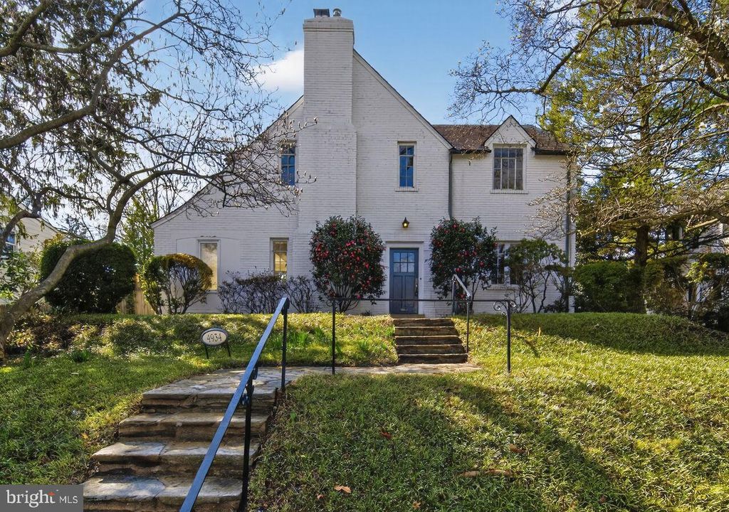 4934 UPTON ST NW, Washington, DC 20016