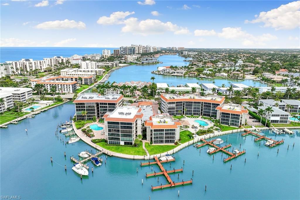 222 Harbour DR # 116, Naples, FL 34103