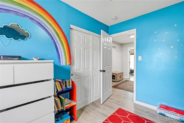 7009 Orchard Meadows Court, St Louis, MO 63129