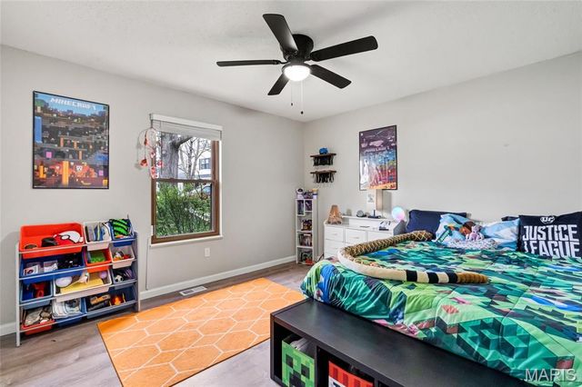 7009 Orchard Meadows Court, St Louis, MO 63129