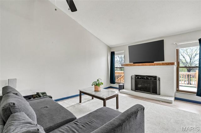 7009 Orchard Meadows Court, St Louis, MO 63129