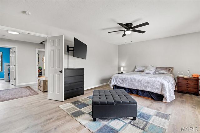 7009 Orchard Meadows Court, St Louis, MO 63129