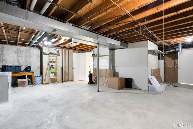 7009 Orchard Meadows Court, St Louis, MO 63129