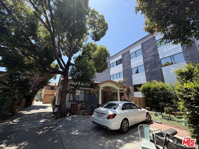 1463 - 1467 Wellesley Avenue, Los Angeles, CA 90025