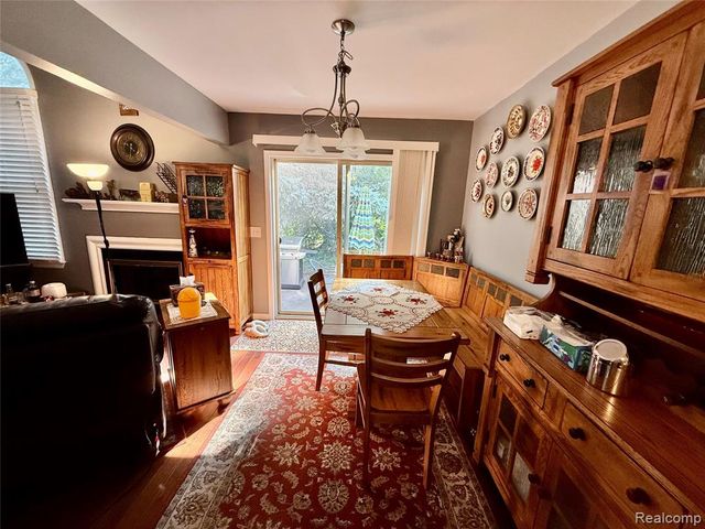 45077 Coachman Court 82, Canton, MI 48187