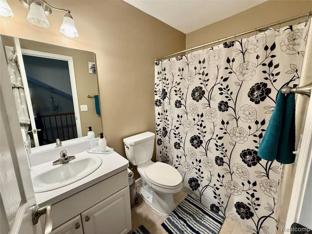 45077 Coachman Court 82, Canton, MI 48187