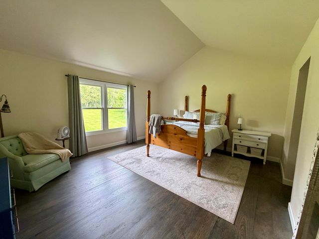 6961 Suncrest Drive, Saline, MI 48176