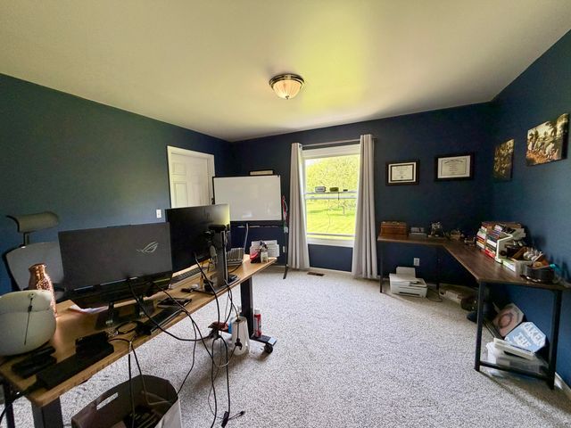 6961 Suncrest Drive, Saline, MI 48176