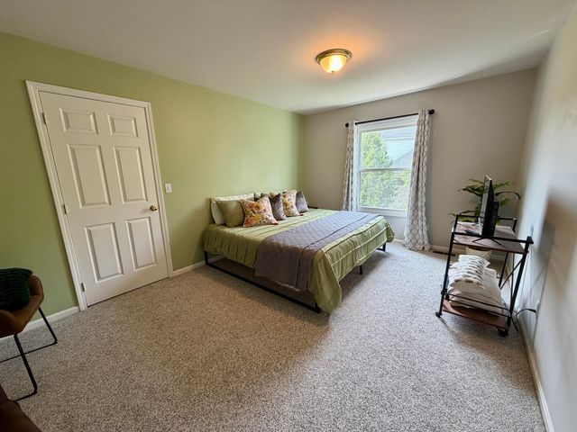 6961 Suncrest Drive, Saline, MI 48176