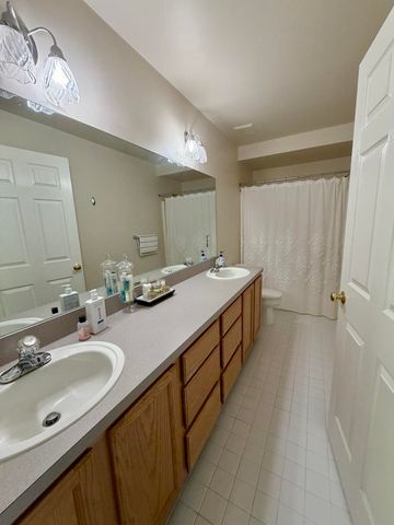 6961 Suncrest Drive, Saline, MI 48176