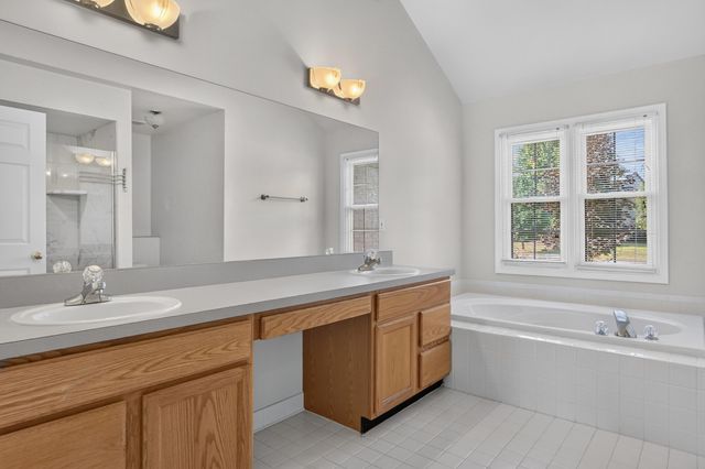 6961 Suncrest Drive, Saline, MI 48176