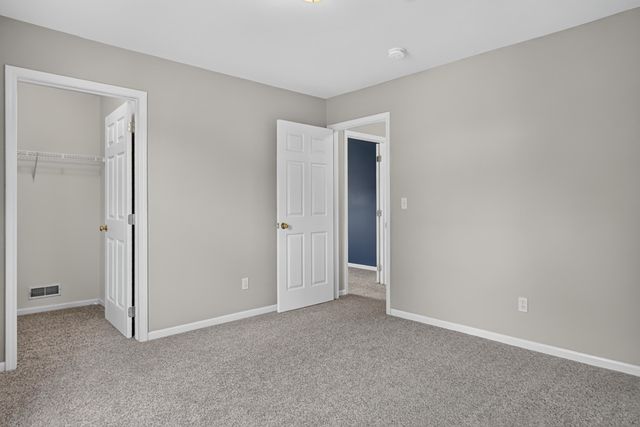 6961 Suncrest Drive, Saline, MI 48176