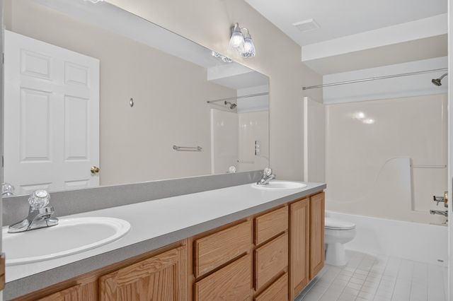 6961 Suncrest Drive, Saline, MI 48176