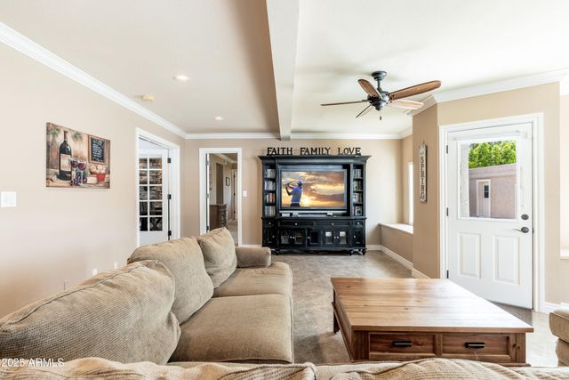 3951 E SEQUOIA Trail, Phoenix, AZ 85044