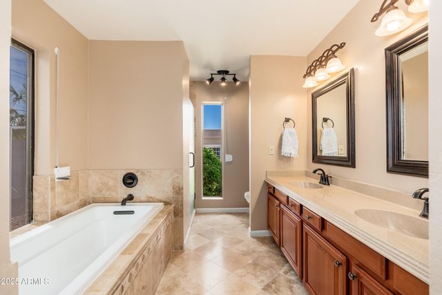 3951 E SEQUOIA Trail, Phoenix, AZ 85044